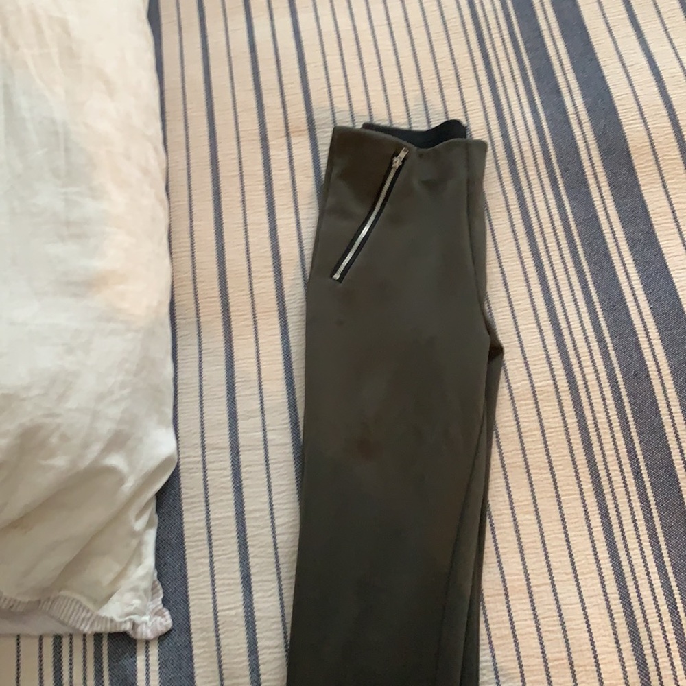 Equestrian pants - Picture 3 of 4